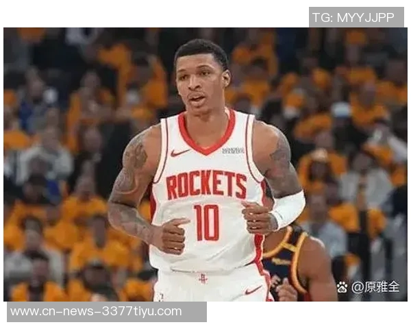 小贾巴里史密斯精彩反击轻松双手扣篮震撼全场展现超强实力